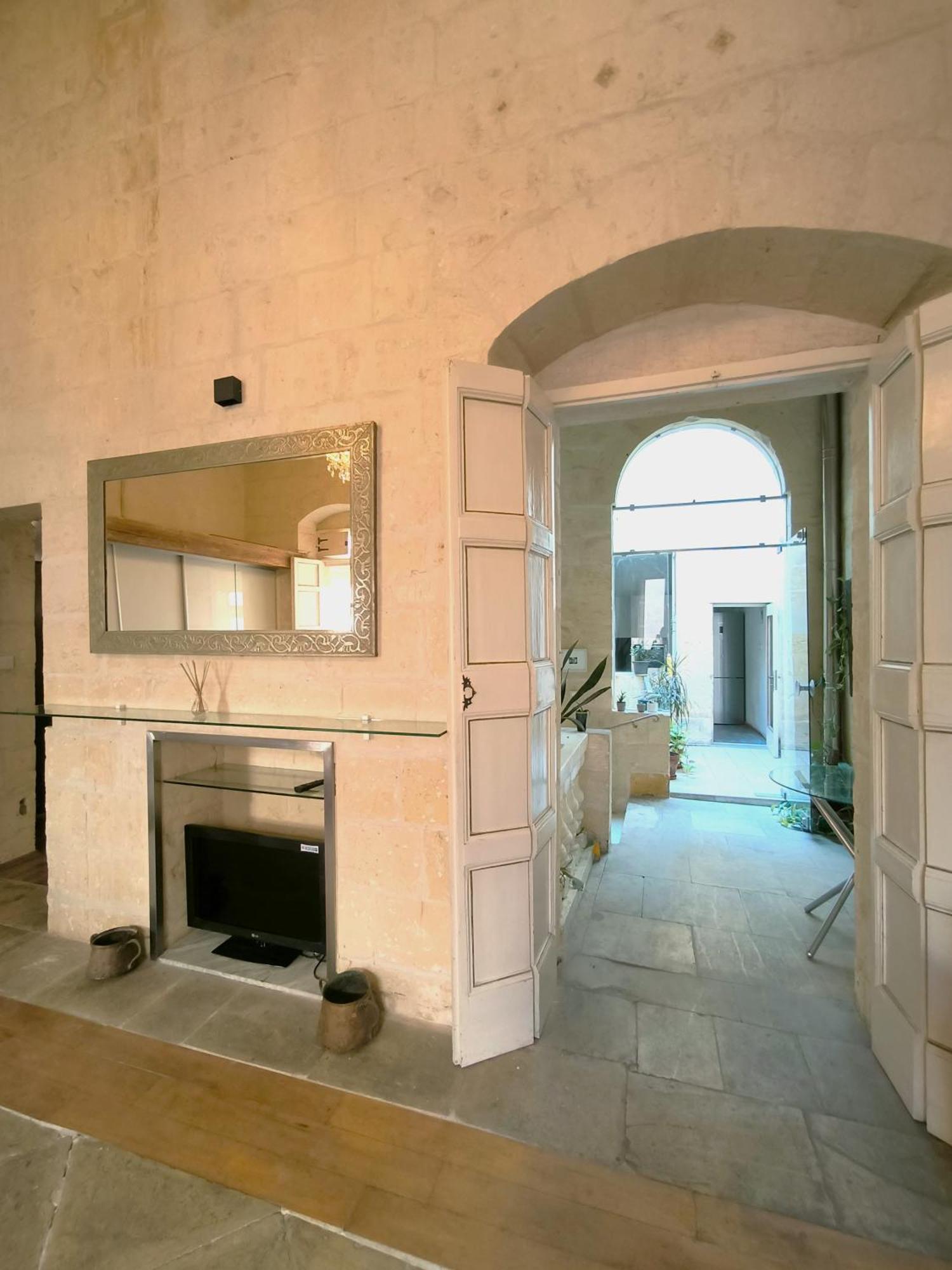 Stunning Valletta 3 Bedroom Town House 外观 照片